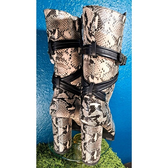Claudeta Snakeskin Boots Faux Leather Size 10M  Zip Up Chunk Heel Womens - Picture 3 of 13